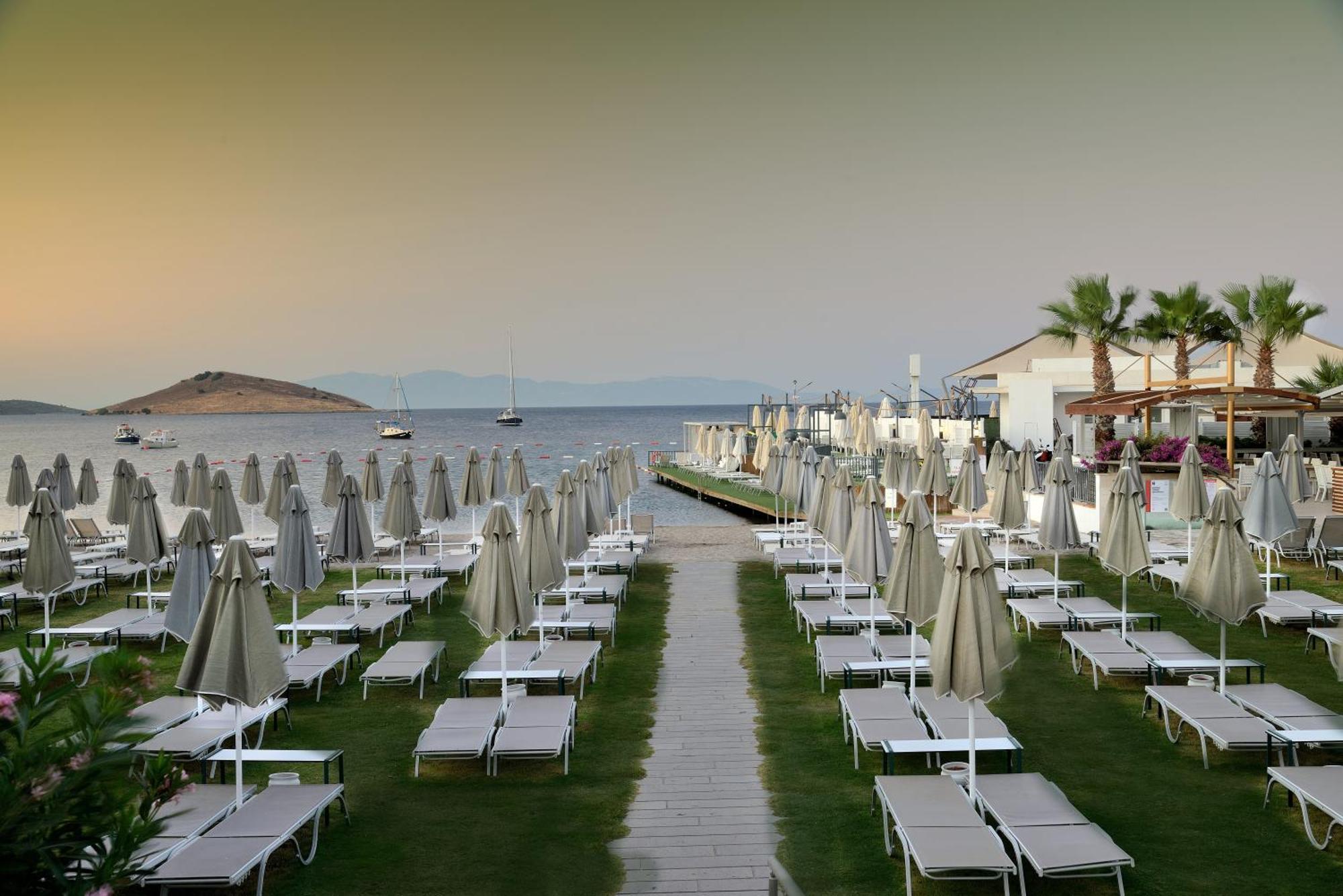 Lugga Boutique Hotel & Beach Ortakent Bagian luar foto